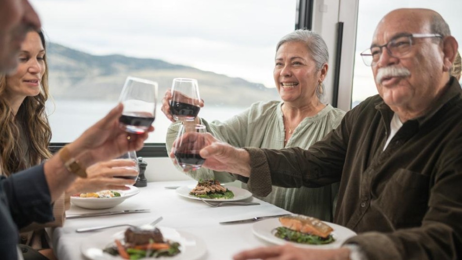 On our Canadian routes, GoldLeaf Service meals are served in our dining room.