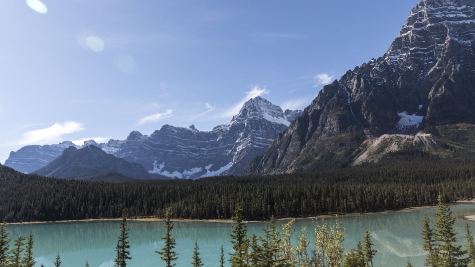 View of mountains and lake from Icefields Parkway