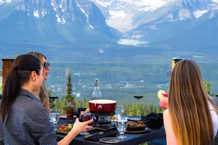 Whitehorn Bistro