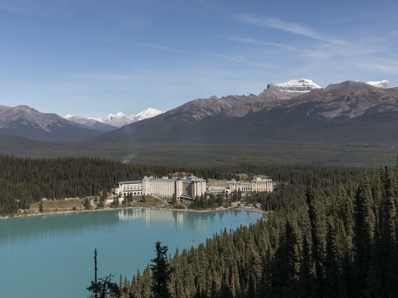 Fairmont Lake Louise on the edge of the lake